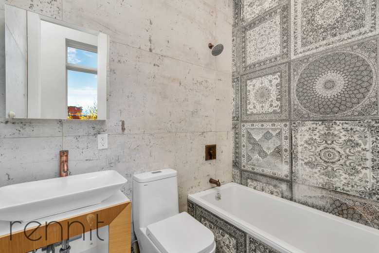 313 Wilson Ave, Apt 2R Image 7