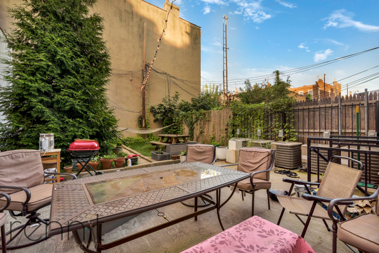 377 Onderdonk Ave, Apt 3B Image 1