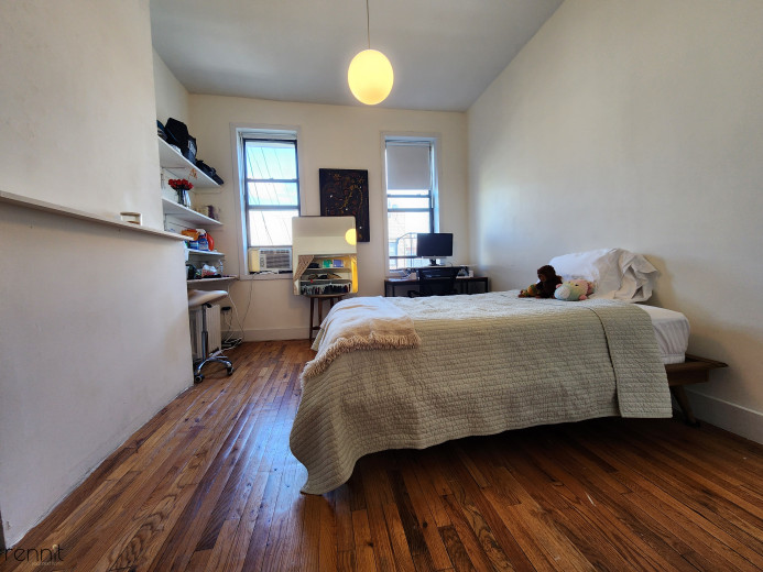 299 Stanhope St, Apt 3R Image 1