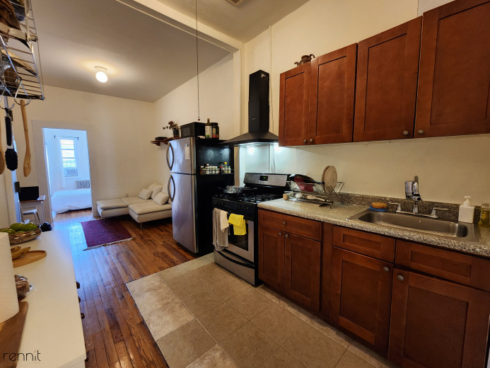 299 Stanhope St, Apt 3R Image 6
