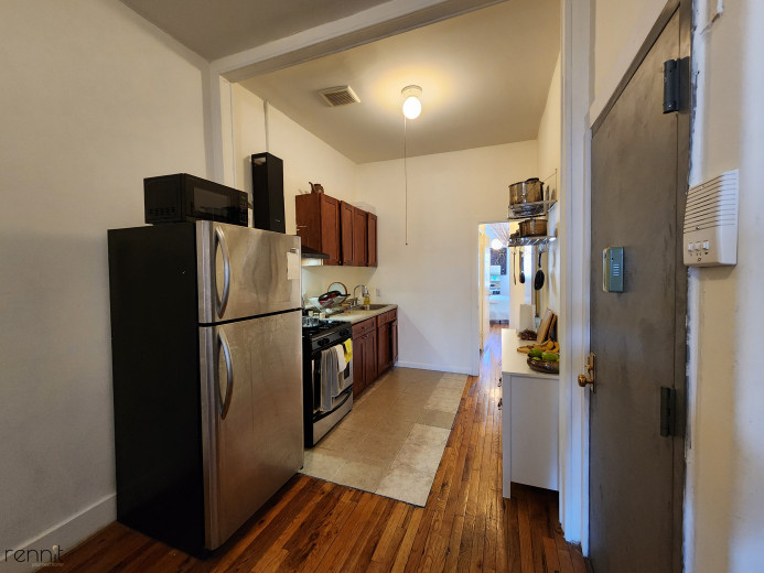 299 Stanhope St, Apt 3R Image 8