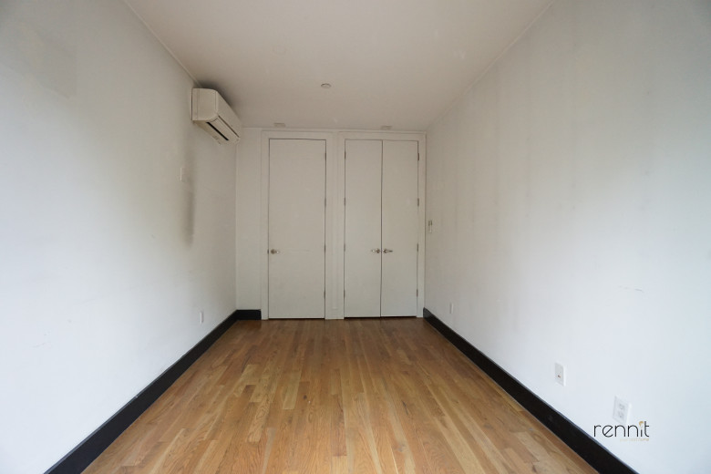 562 Park Pl, Apt 4B Image 13