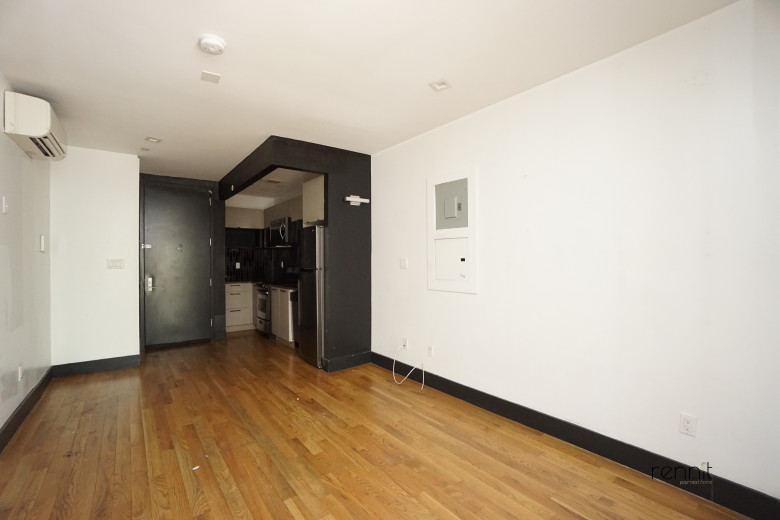 562 Park Pl, Apt 4B Image 5