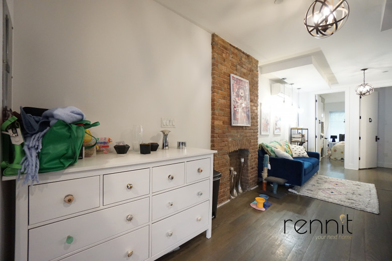 816 St Johns Pl, Apt 1F Image 3