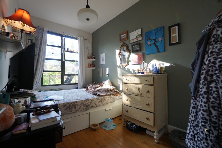 131 Bleecker St, Apt 2R Image 5