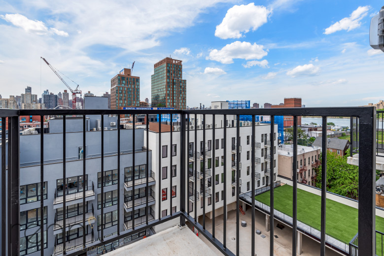 26-24 4th St, Apt 506A Image 2