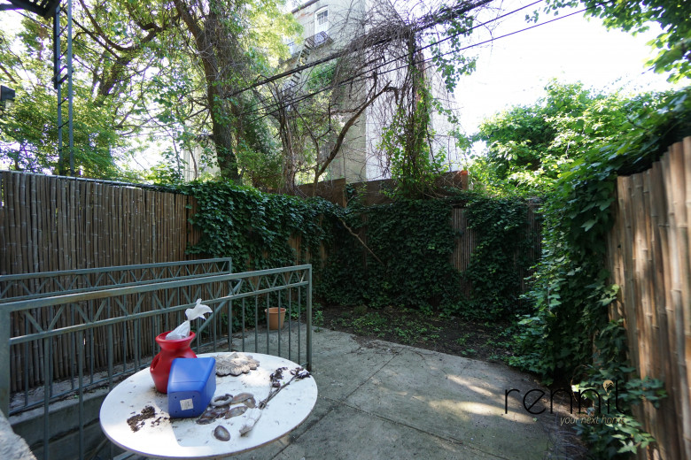 336 Chauncey St, Apt 1D Image 1