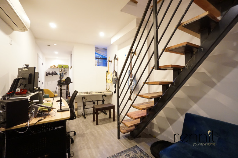 336 Chauncey St, Apt 1D Image 13