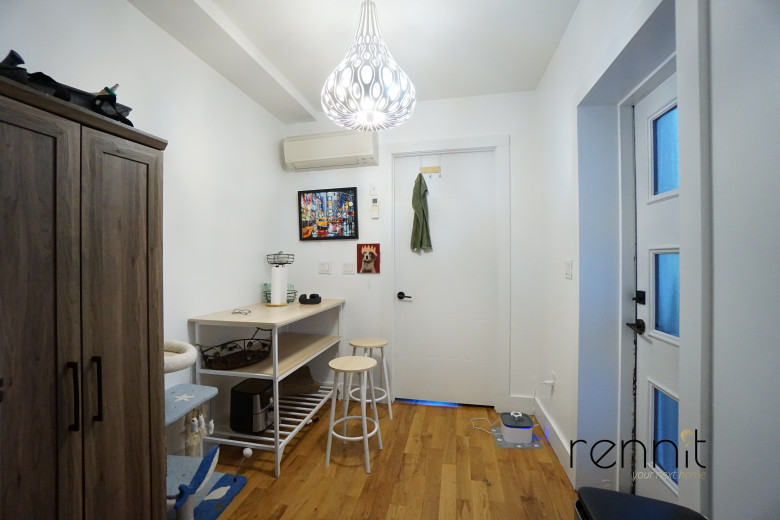 336 Chauncey St, Apt 1D Image 6