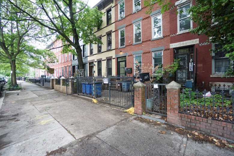 183 Hull St, Apt 2 Image 13