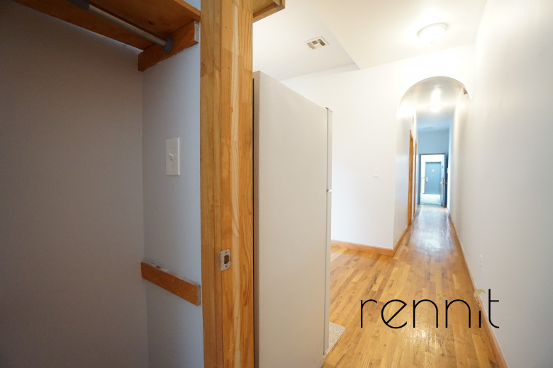 823 St Johns Pl, Apt 3B Image 8