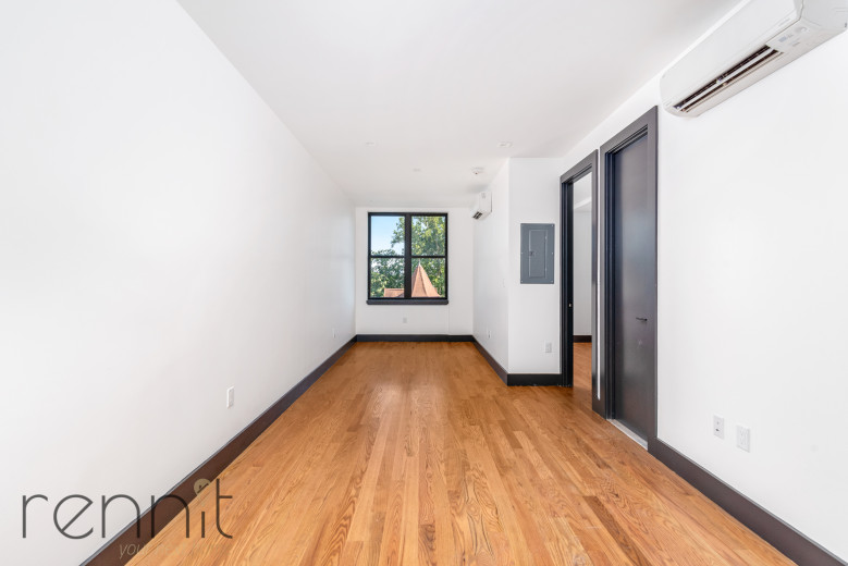 223 Martense St, Apt 4R Image 3