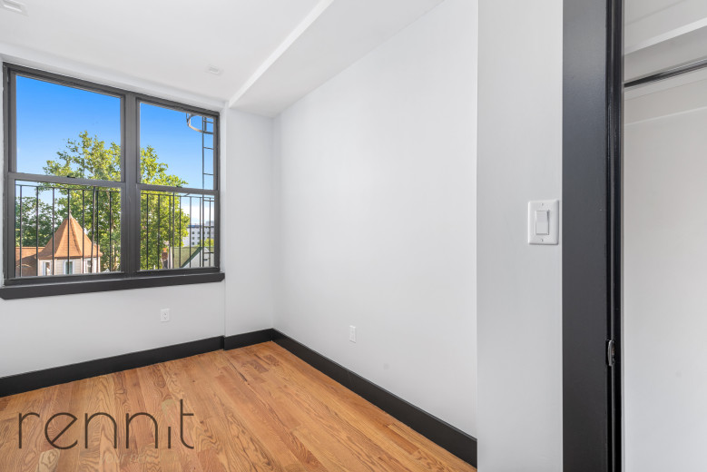 223 Martense St, Apt 4R Image 4