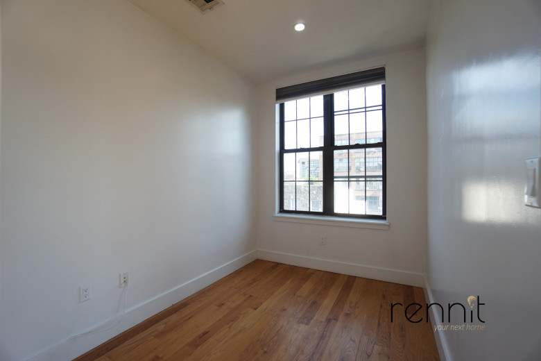 259 Boerum St, Apt 3L Image 3