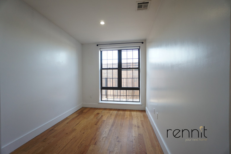 259 Boerum St, Apt 3L Image 7