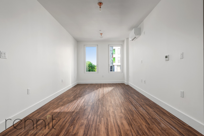 26-24 4th St, Apt 711A Image 2