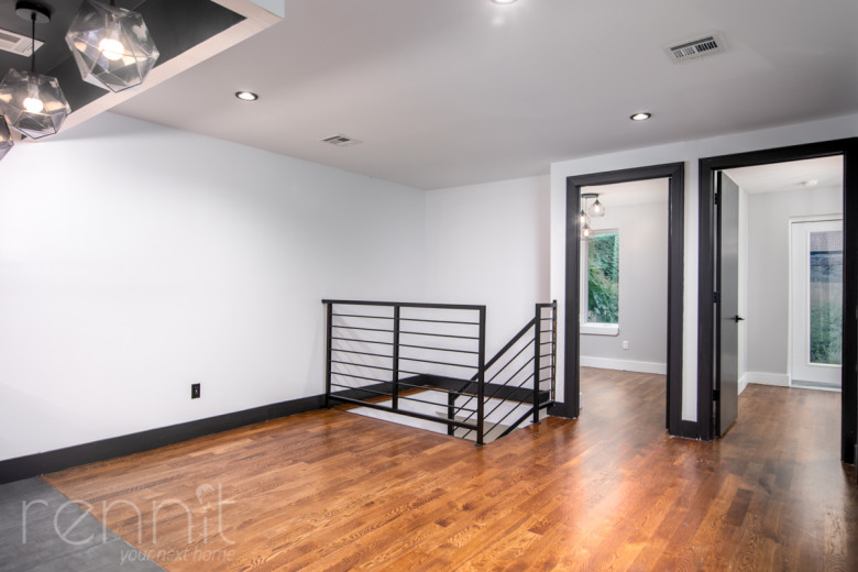1109 Decatur St, Apt 1 Image 2