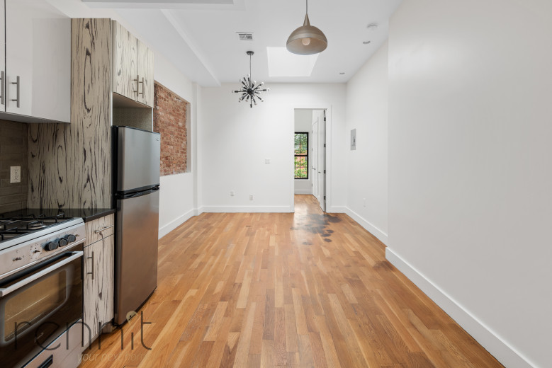 256 Malcolm X Blvd, Apt 2R Image 1