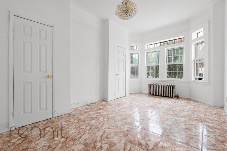 36 Hubbard Pl, Apt 1 Image 1