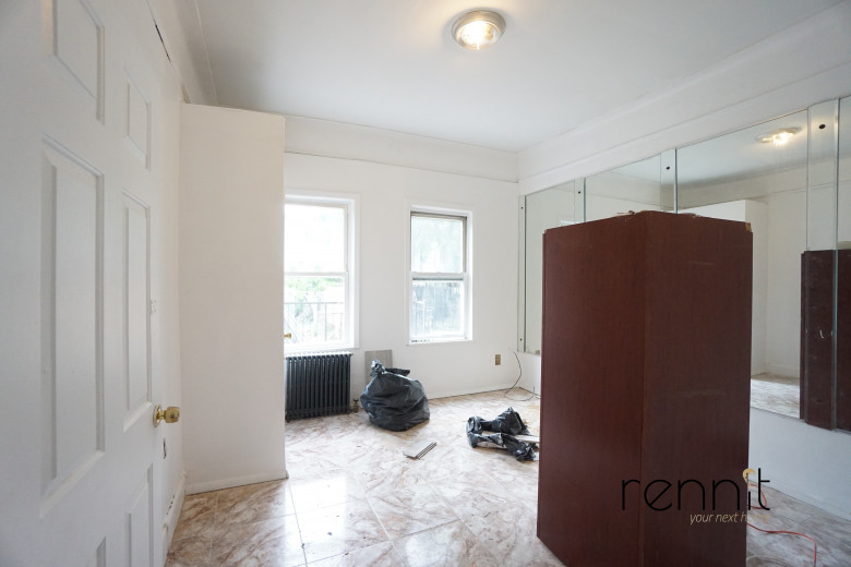 36 Hubbard Pl, Apt 1 Image 5