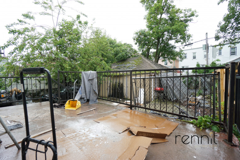 36 Hubbard Pl, Apt 1 Image 7