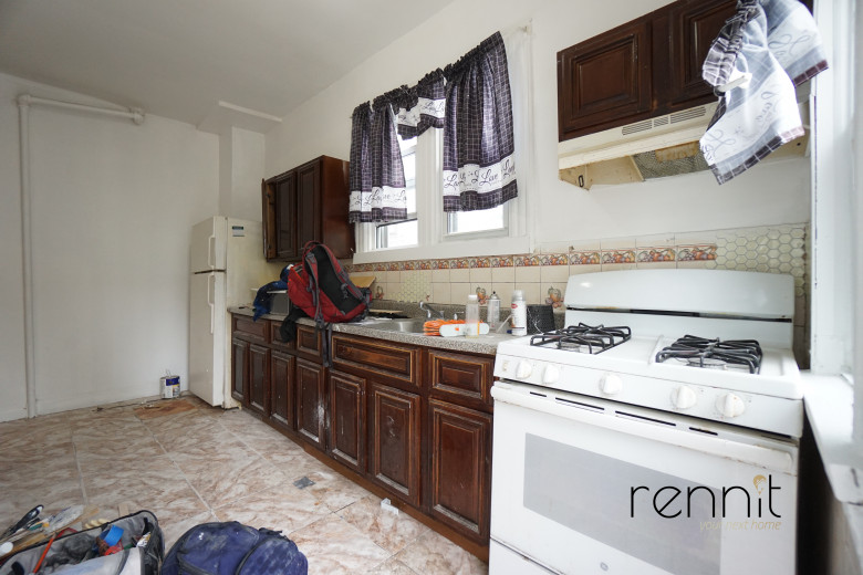 36 Hubbard Pl, Apt 1 Image 9