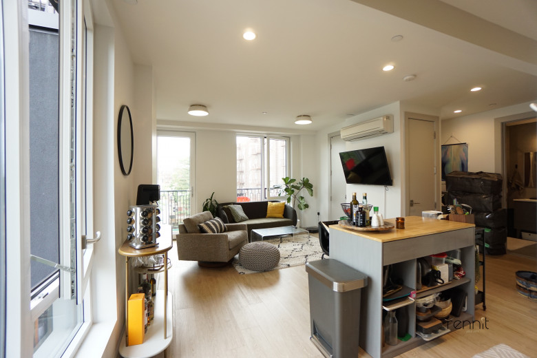 2809 Clarendon Rd, Apt 501 Image 3