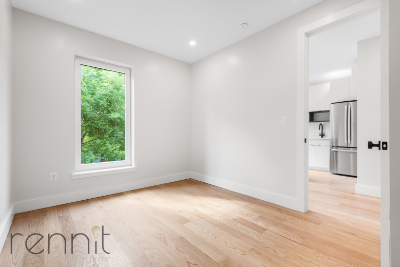 331 Bedford Ave, Apt 3 Image 10