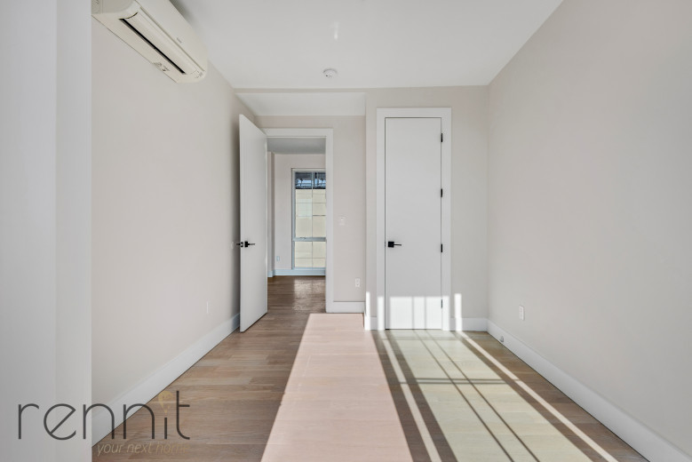 933 Rogers Ave, Apt 7A Image 5