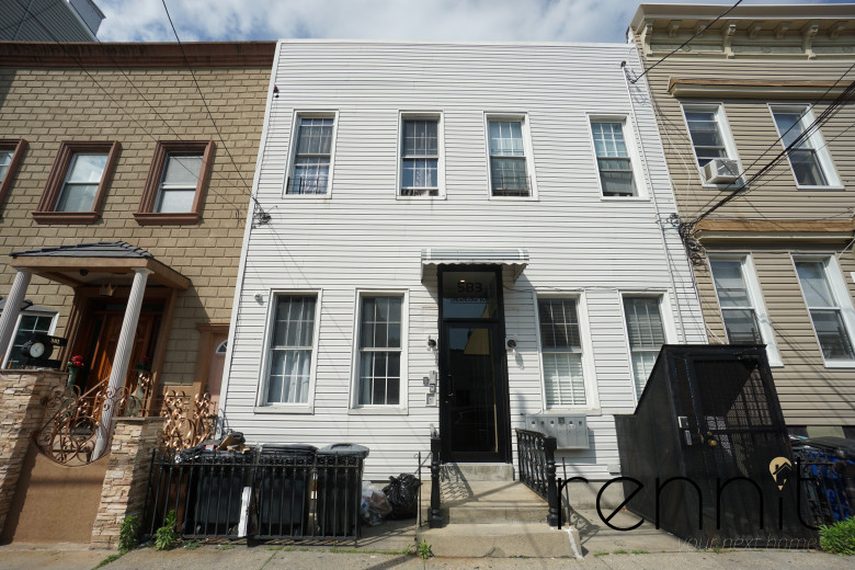583 Onderdonk Ave, Apt 1R Image 11