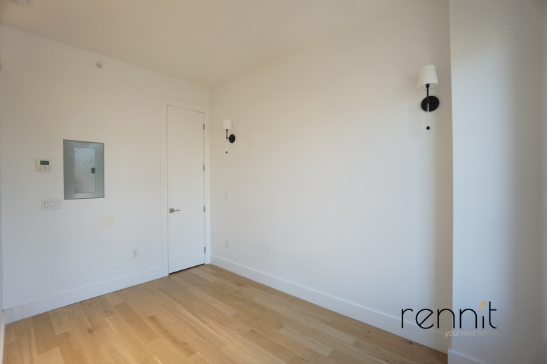 58 Vanderbilt Ave, Apt 5J Image 8