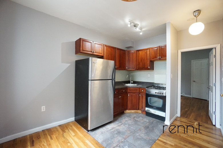 1257 Lincoln Pl, Apt 7 Image 2