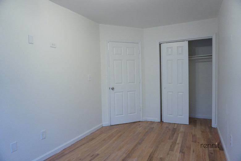 185 Pulaski St, Apt 3 Image 6