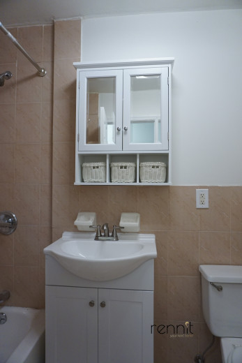 185 Pulaski St, Apt 3 Image 10