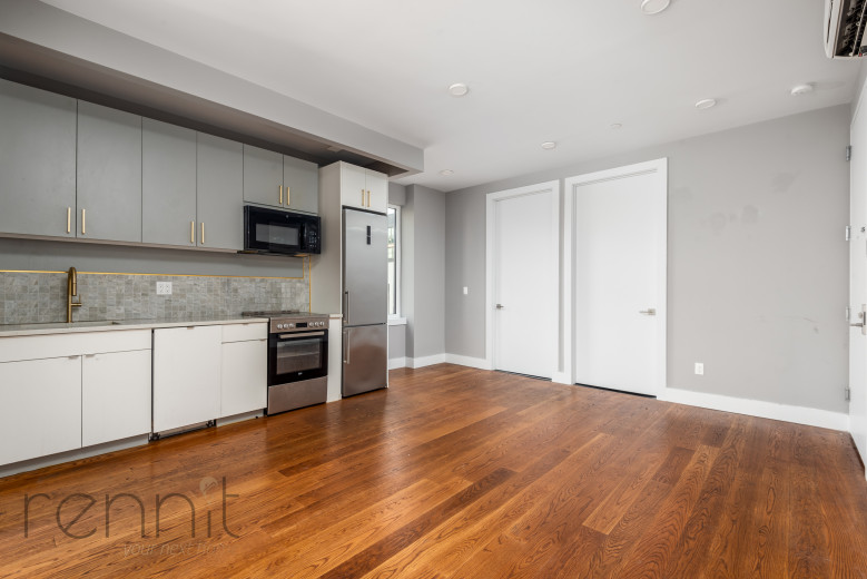 853 Lexington Ave, Apt 3D Image 4