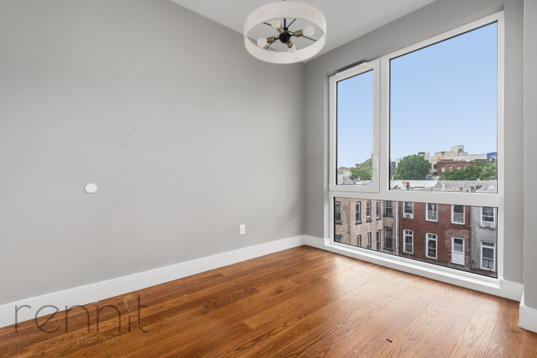 853 Lexington Ave, Apt 3D Image 8