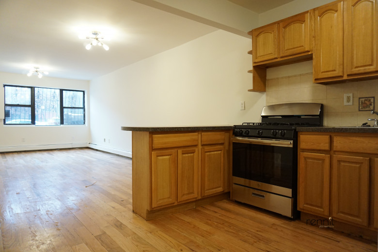 185 Pulaski St, Apt 1 Image 1