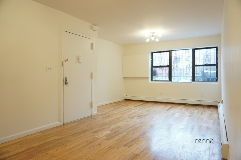 185 Pulaski St, Apt 1 Image 3