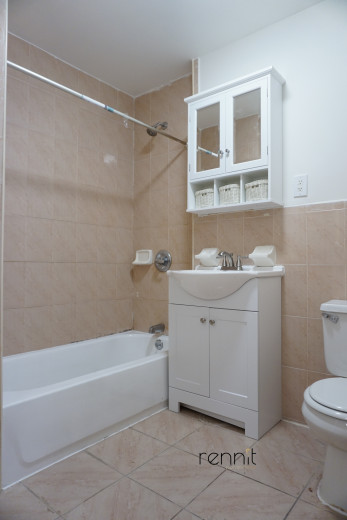 185 Pulaski St, Apt 1 Image 9