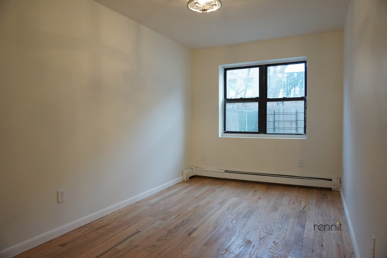 185 Pulaski St, Apt 1 Image 10