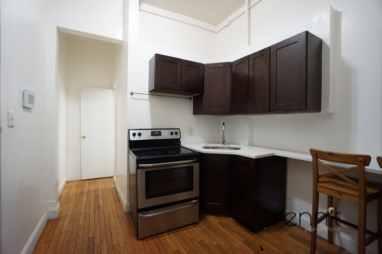 217 Ralph Ave, Apt CR Image 1