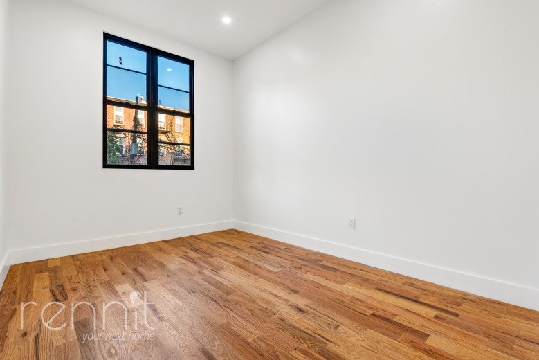 40 Cornelia St, Apt 1 Image 16