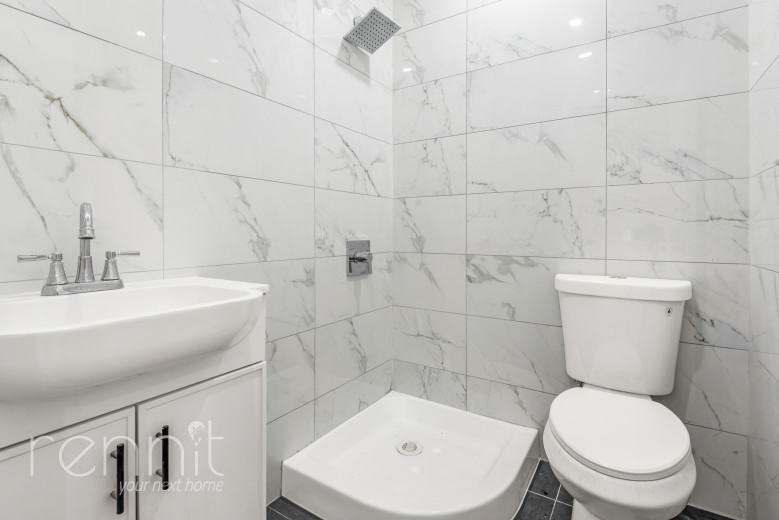 40 Cornelia St, Apt 1 Image 19