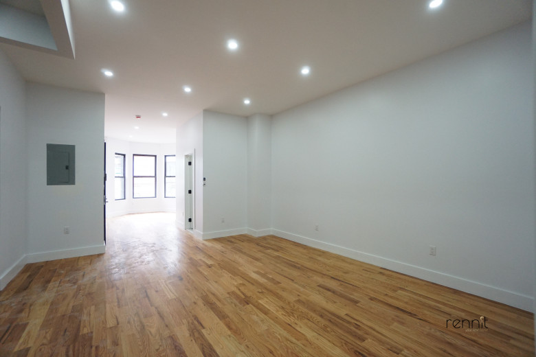 40 Cornelia St, Apt 1 Image 5