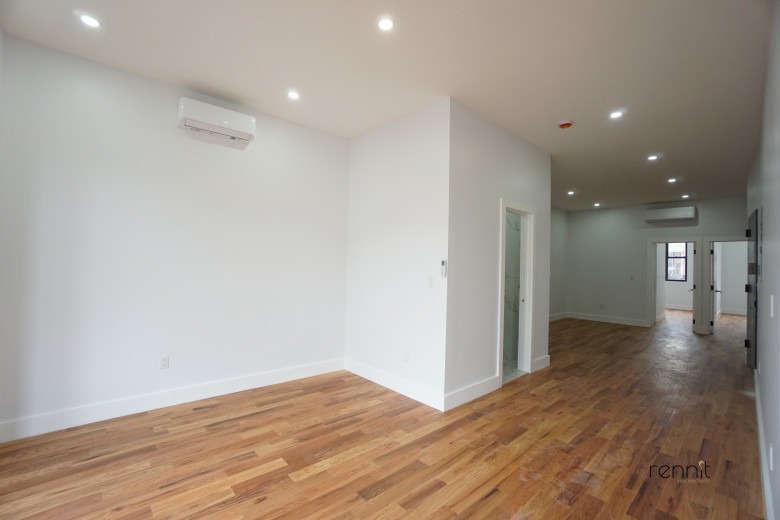 40 Cornelia St, Apt 2 Image 2