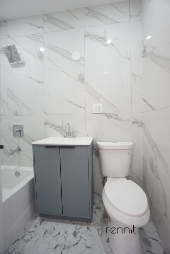 40 Cornelia St, Apt 2 Image 12