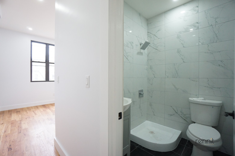 40 Cornelia St, Apt 2 Image 18
