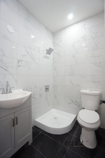 40 Cornelia St, Apt 2 Image 19