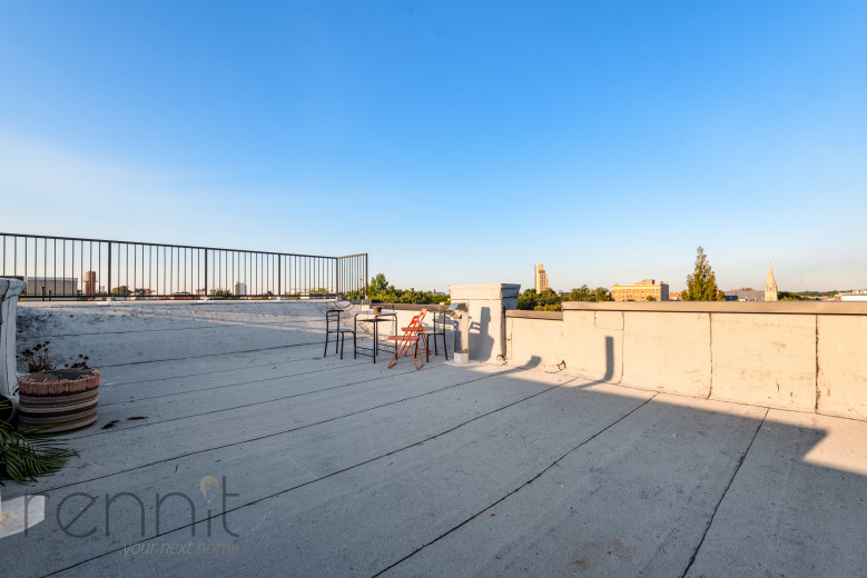 808 Putnam Ave, Apt 4F Image 15
