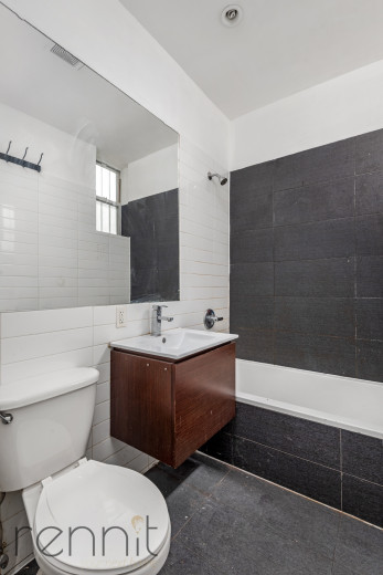 309 Tompkins Ave, Apt 1C Image 7